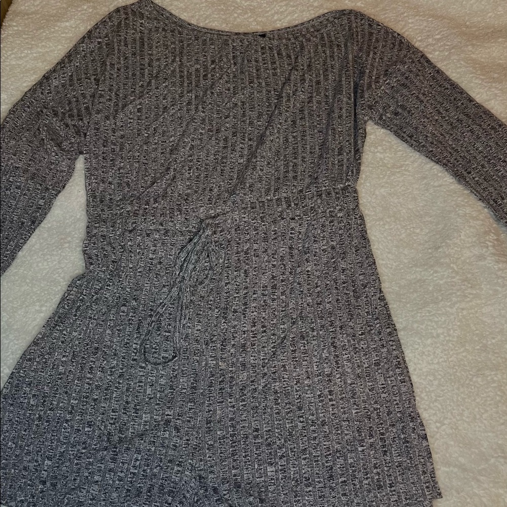Gray/black romper